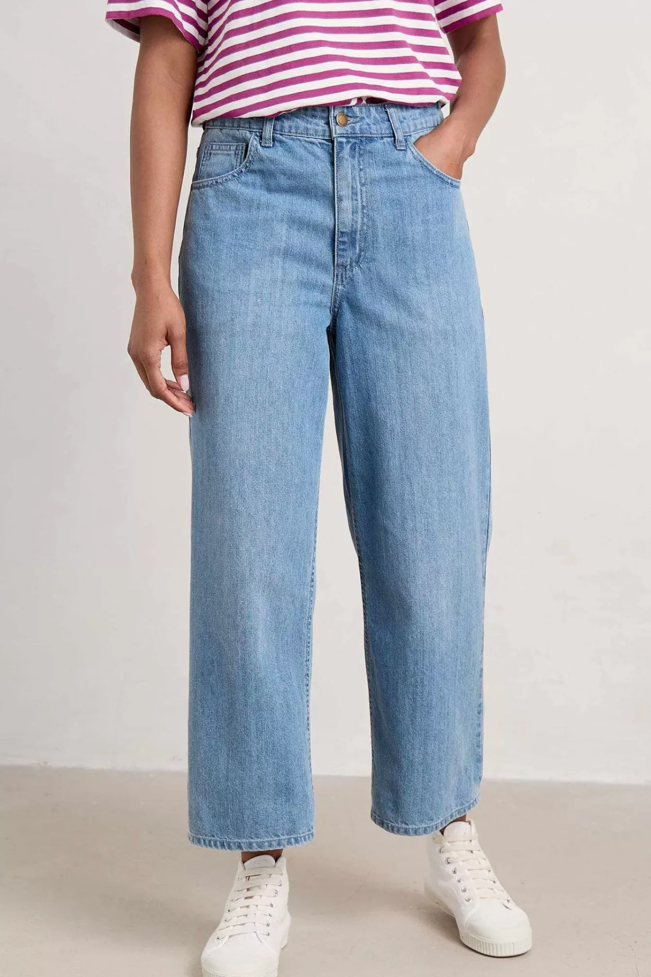 Seasalt Cornwall Trousers & Shorts<Barnes Organic Cotton Denim Crops Light Wash