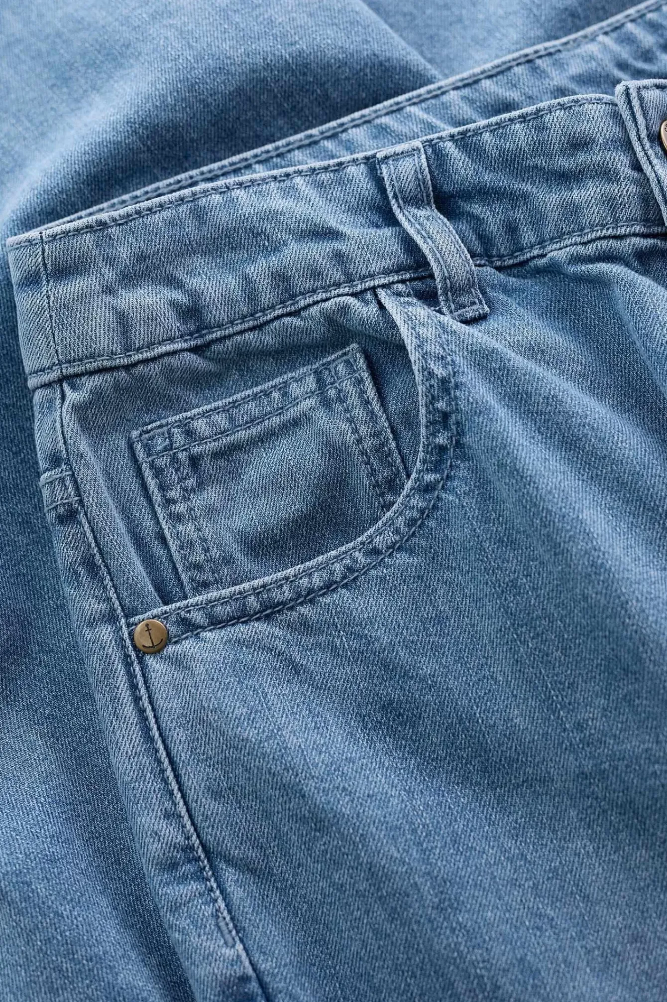 Seasalt Cornwall Trousers & Shorts<Barnes Organic Cotton Denim Crops Light Wash
